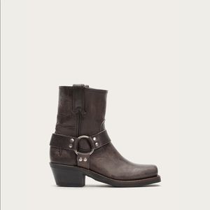 Harness 8R Frye Boots